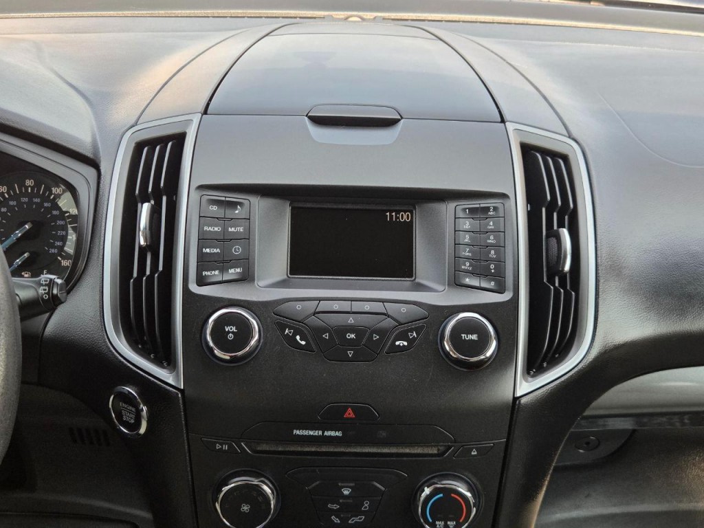 2016 Ford Edge Image 24