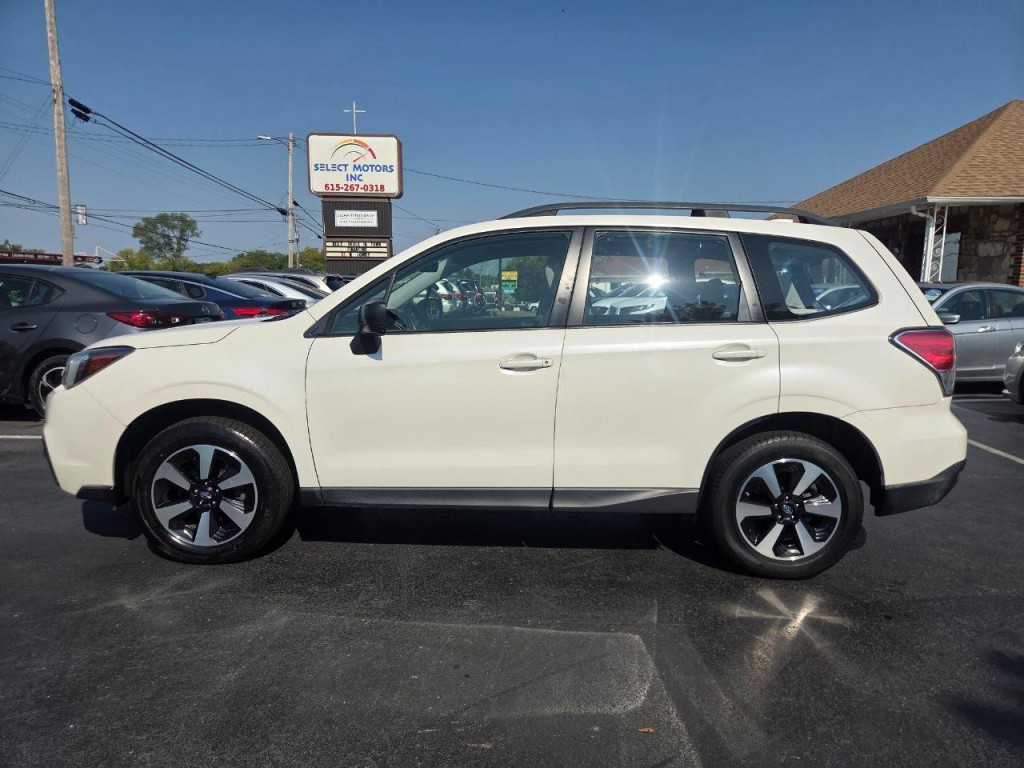 2017 Subaru Forester Image 3
