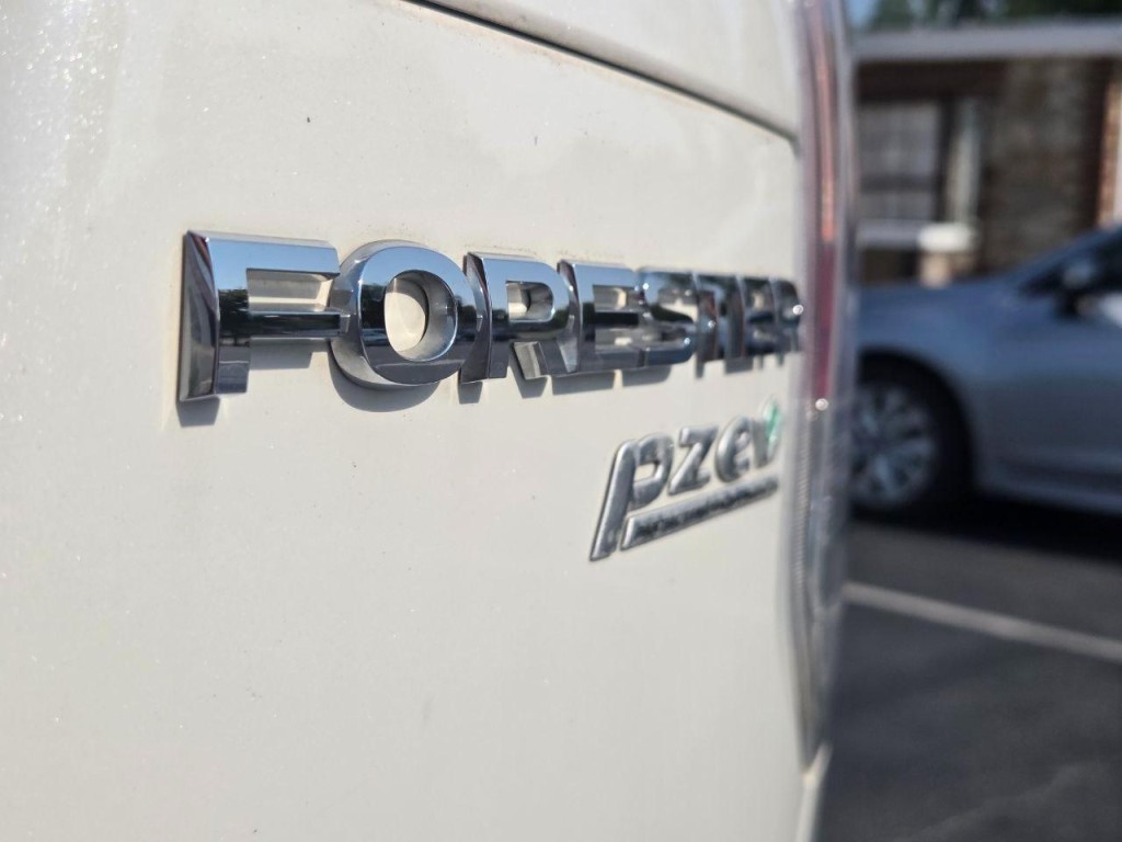 2017 Subaru Forester Image 8