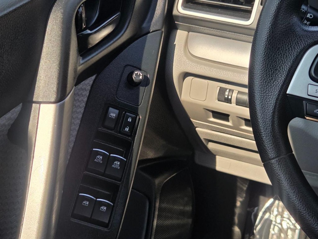 2017 Subaru Forester Image 26
