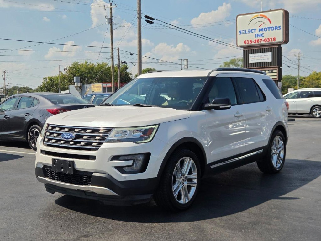 2017 Ford Explorer Image 2