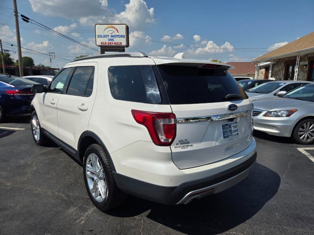 2017 Ford Explorer Image 4