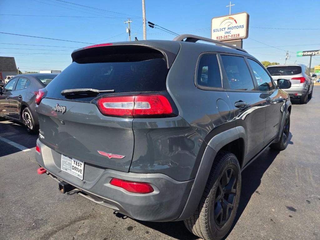 2016 Jeep Cherokee Image 5