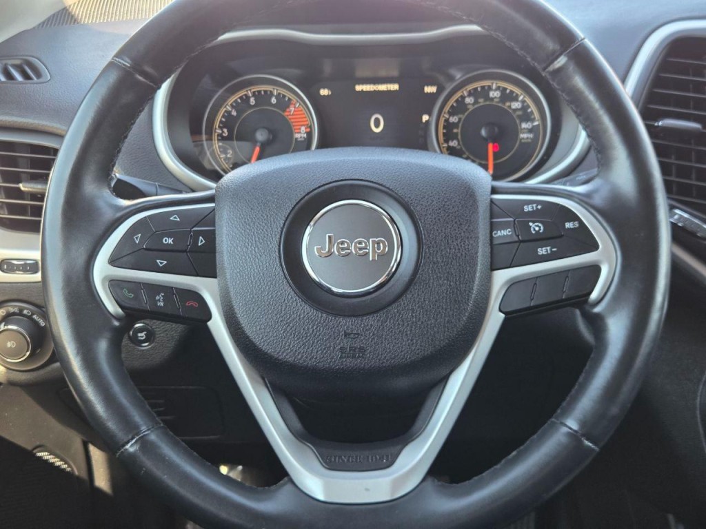 2016 Jeep Cherokee Image 26