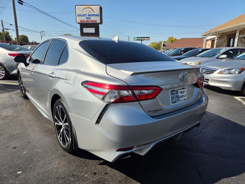 2018 Toyota Camry Image 4