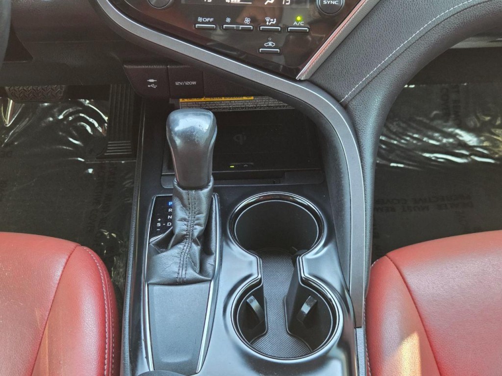 2018 Toyota Camry Image 21