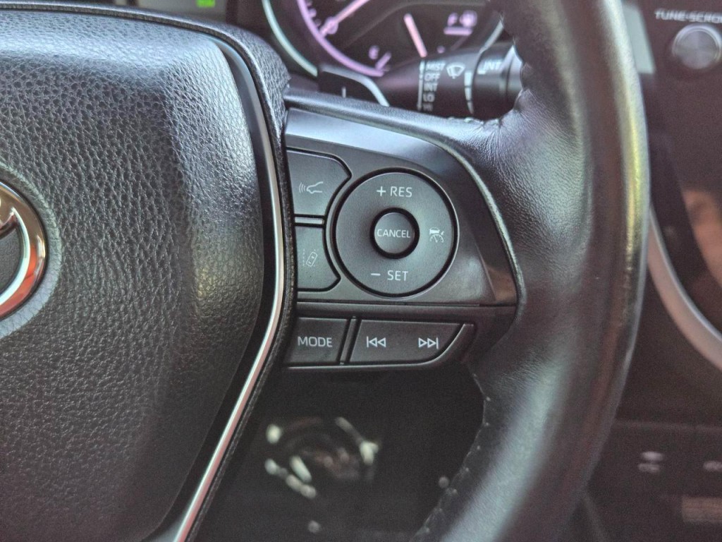 2018 Toyota Camry Image 28