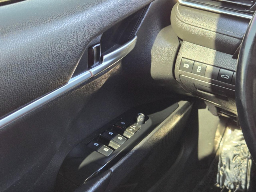 2018 Toyota Camry Image 29