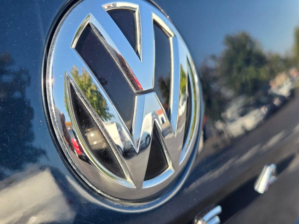 2020 Volkswagen Passat Image 8