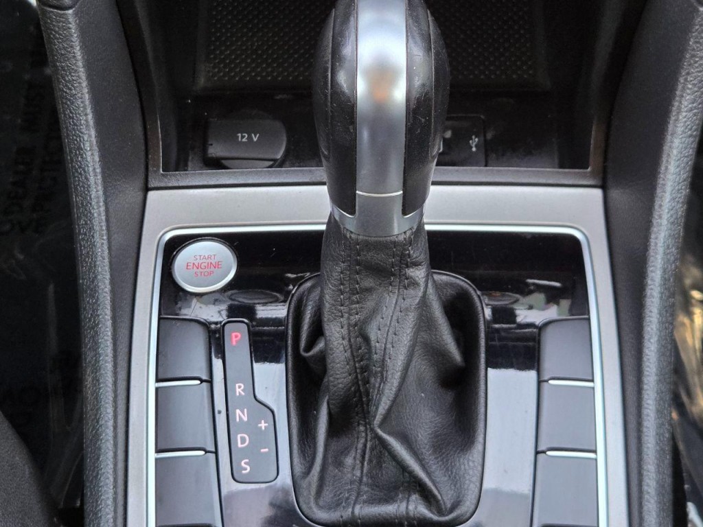 2020 Volkswagen Passat Image 22