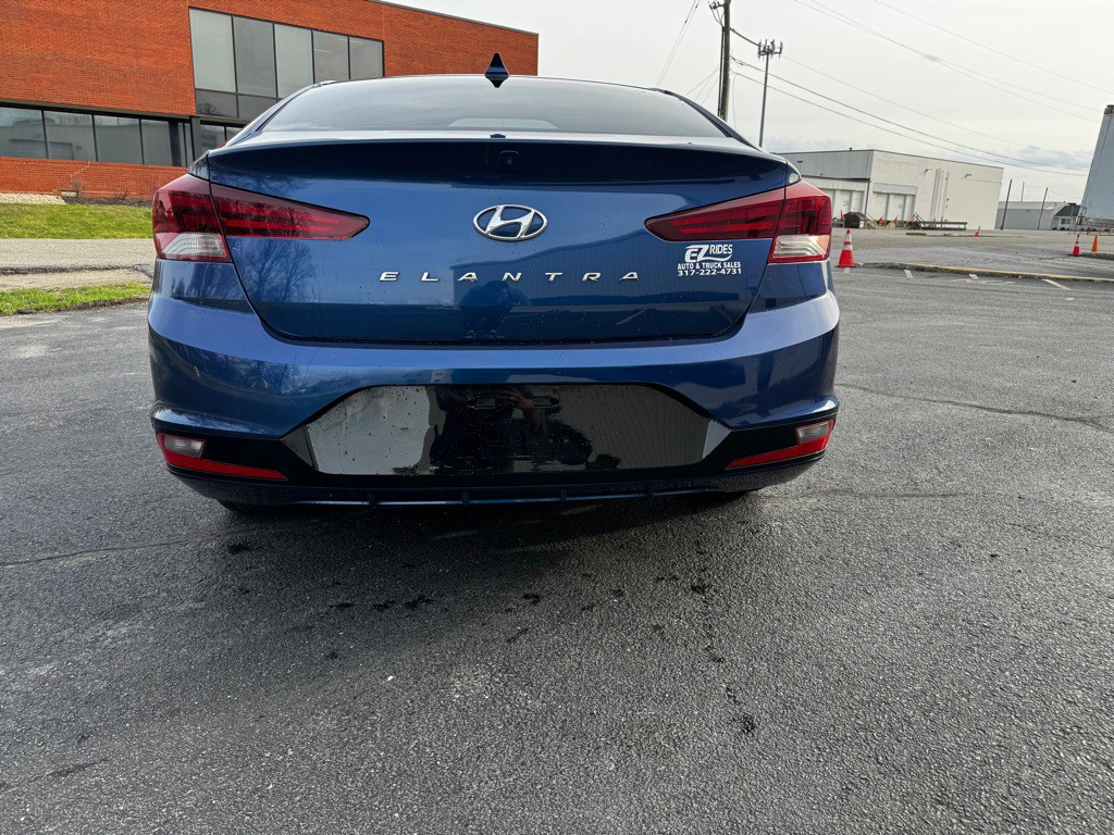 2019 Hyundai Elantra Image 4