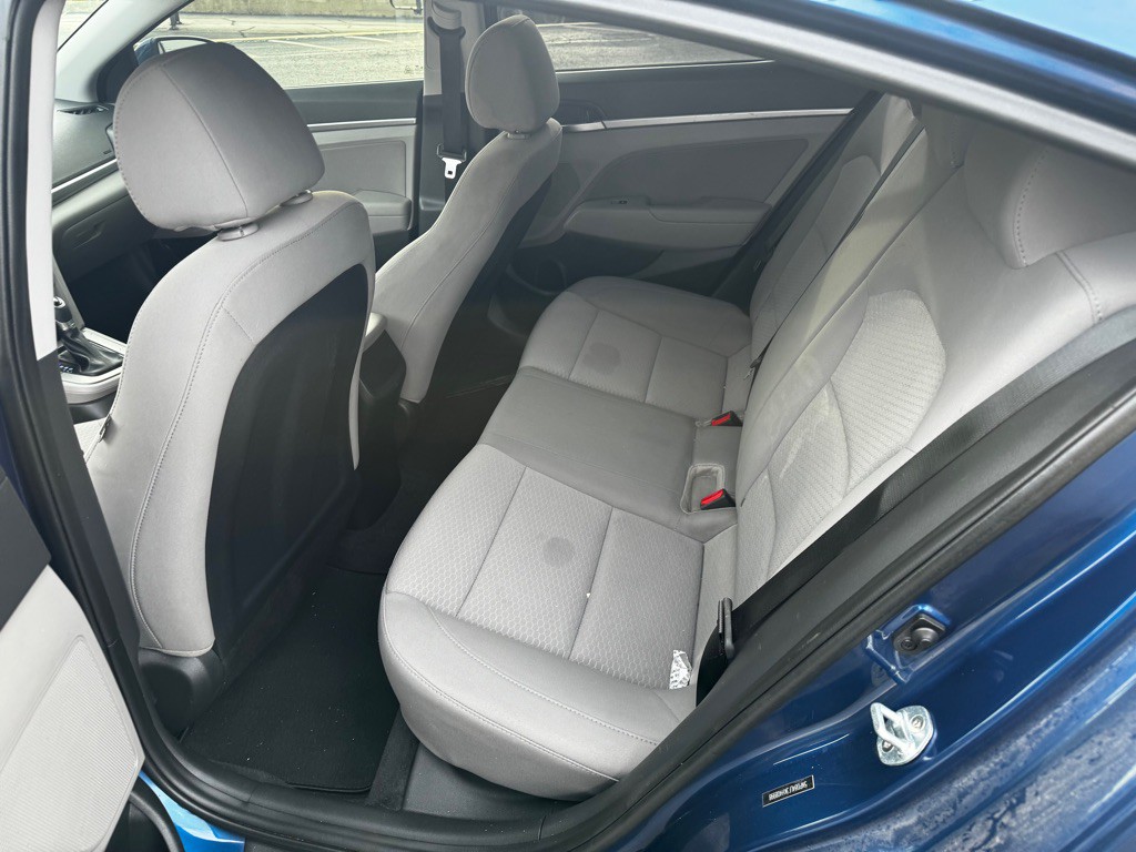 2019 Hyundai Elantra Image 9