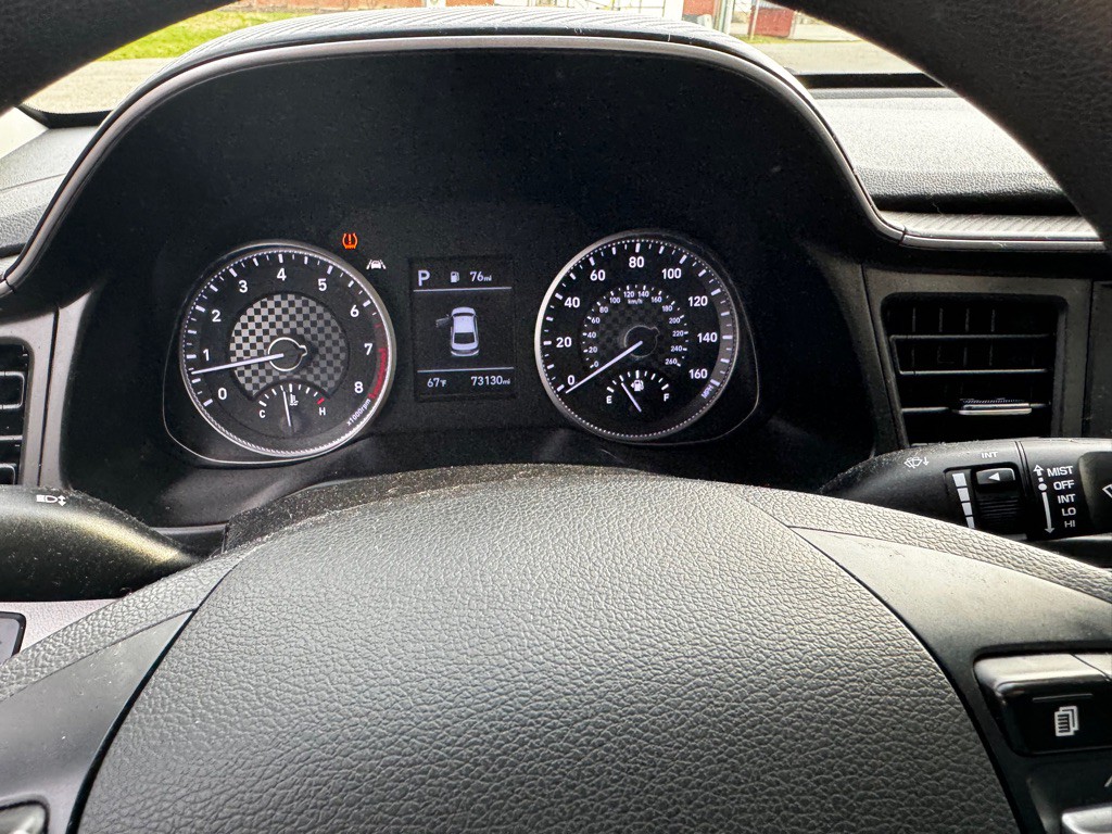 2019 Hyundai Elantra Image 19