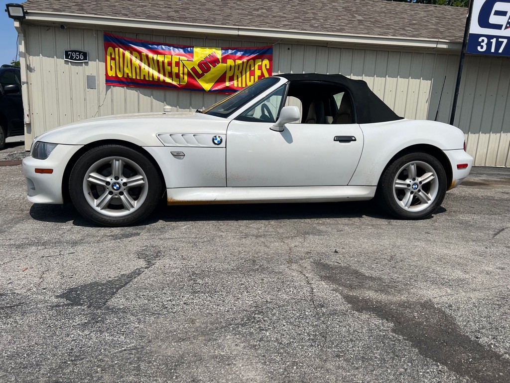 2000 BMW Z3 Image 2