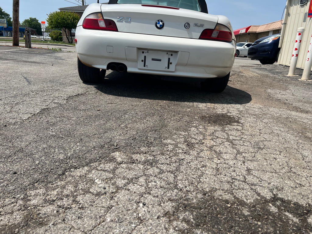 2000 BMW Z3 Image 4