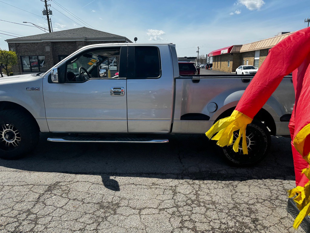 2005 Ford F-150 Image 8