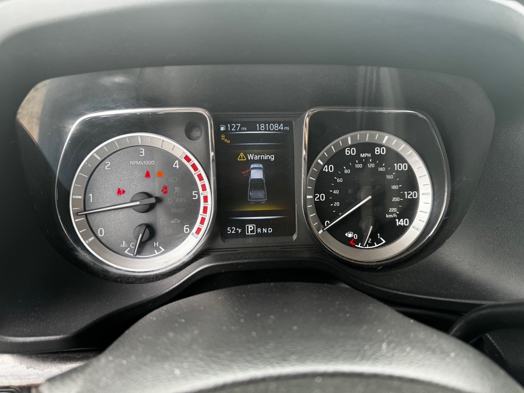 2017 Nissan Titan Image 20