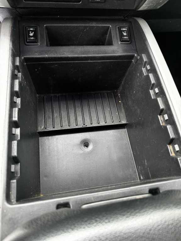 2017 Nissan Titan Image 23