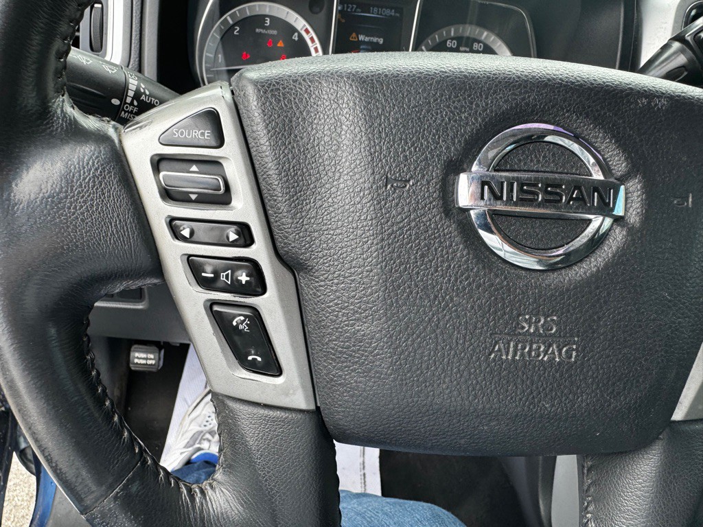 2017 Nissan Titan Image 32