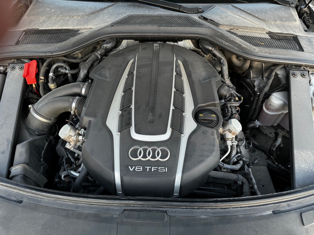 2015 Audi A8 Image 13