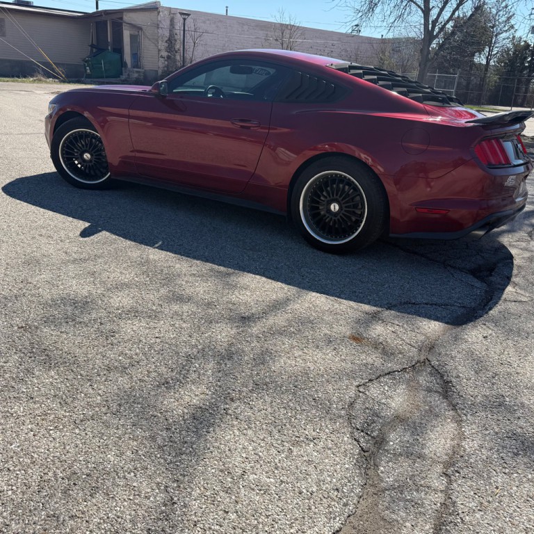 2017 Ford Mustang Image 3