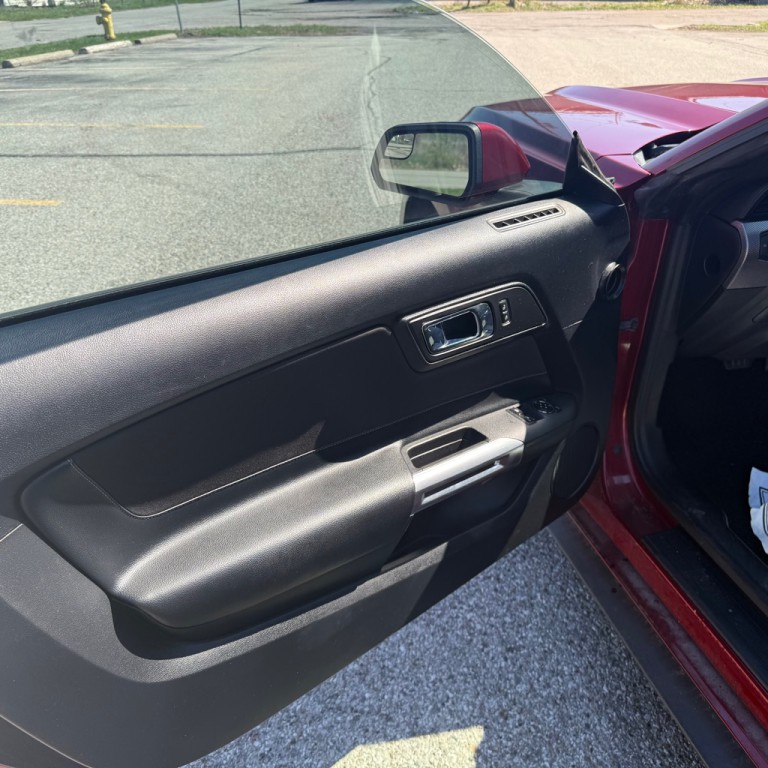 2017 Ford Mustang Image 14