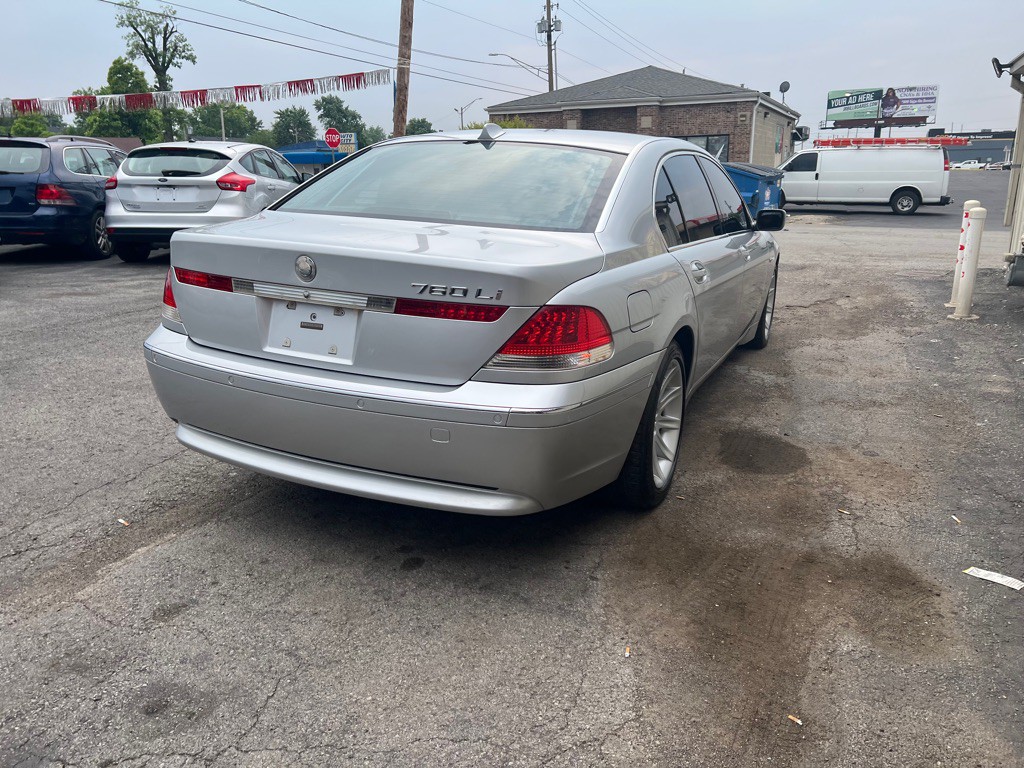 2004 BMW 7 Series Image 6