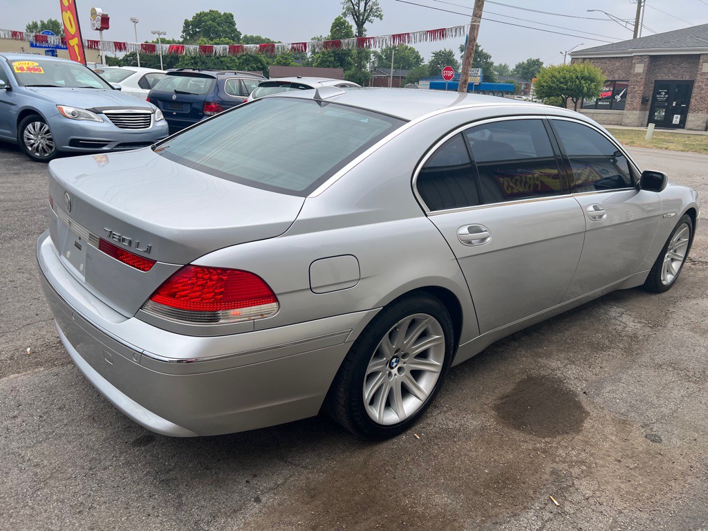 2004 BMW 7 Series Image 7