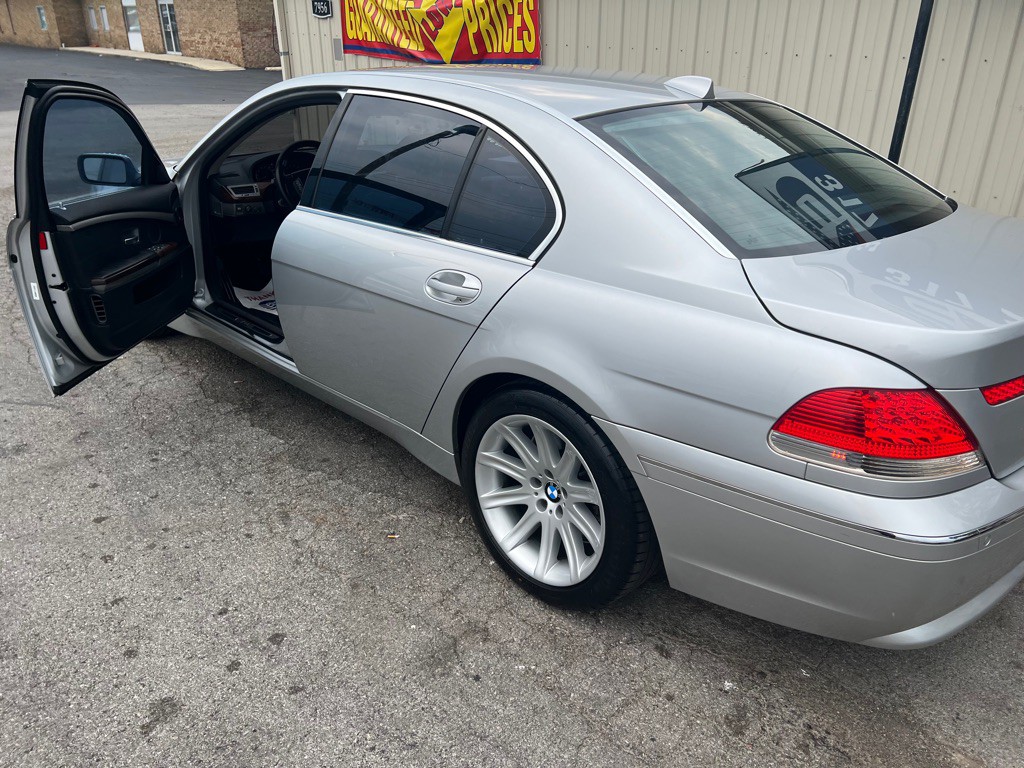 2004 BMW 7 Series Image 14