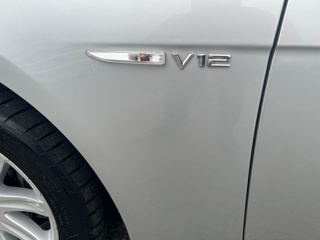 2004 BMW 7 Series Image 16