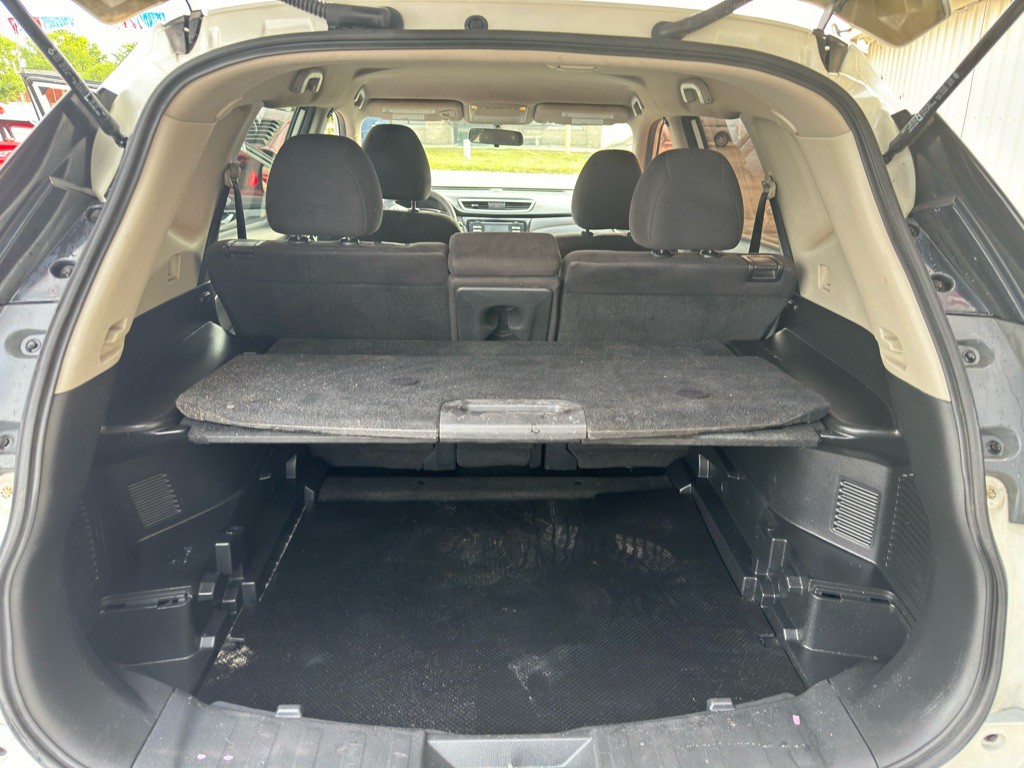 2015 Nissan Rogue Image 10