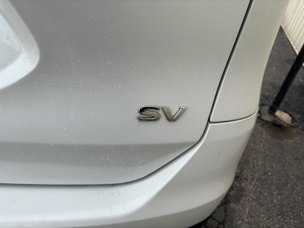 2015 Nissan Rogue Image 11