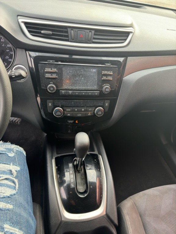 2015 Nissan Rogue Image 15