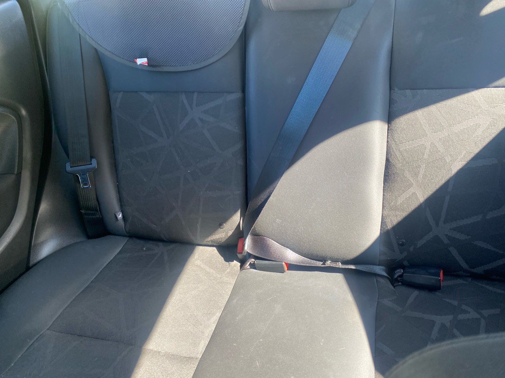 2012 Ford Fiesta Image 13