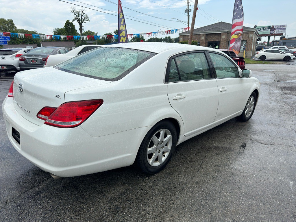 2006 Toyota Avalon Image 6