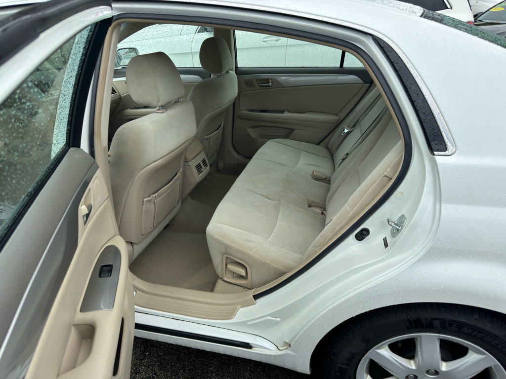 2006 Toyota Avalon Image 10