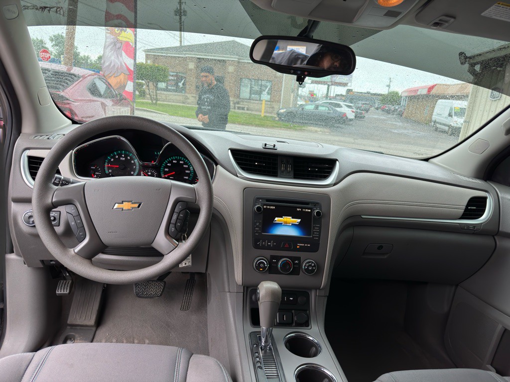 2015 Chevrolet Traverse Image 11