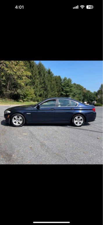 2012 BMW 5 Series Image 2