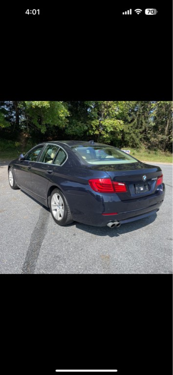 2012 BMW 5 Series Image 3