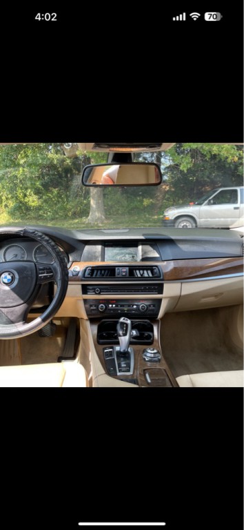 2012 BMW 5 Series Image 26