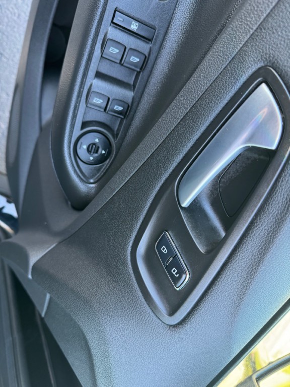 2013 Ford Escape Image 22