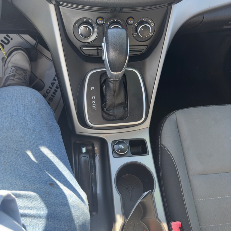 2016 Ford Escape Image 25