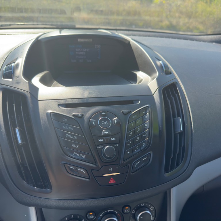 2016 Ford Escape Image 28