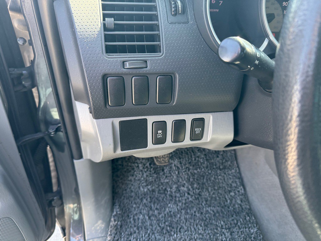 2010 Toyota Tacoma Image 17