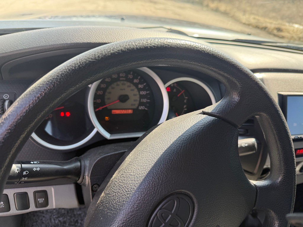 2010 Toyota Tacoma Image 18