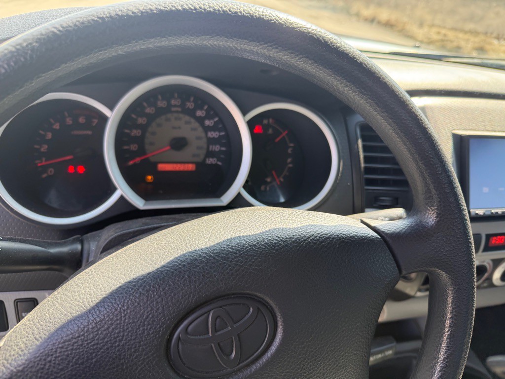 2010 Toyota Tacoma Image 19