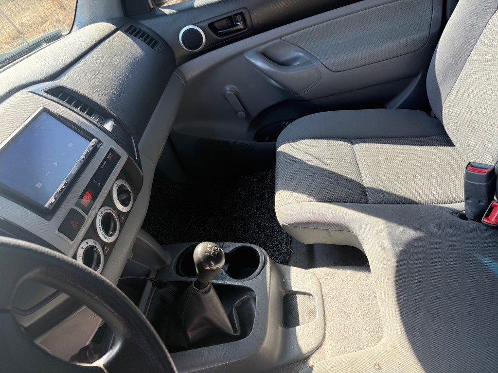 2010 Toyota Tacoma Image 22