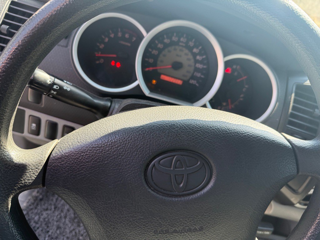 2010 Toyota Tacoma Image 27