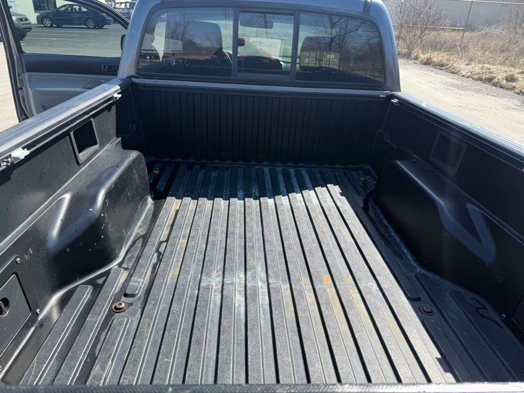 2010 Toyota Tacoma Image 30