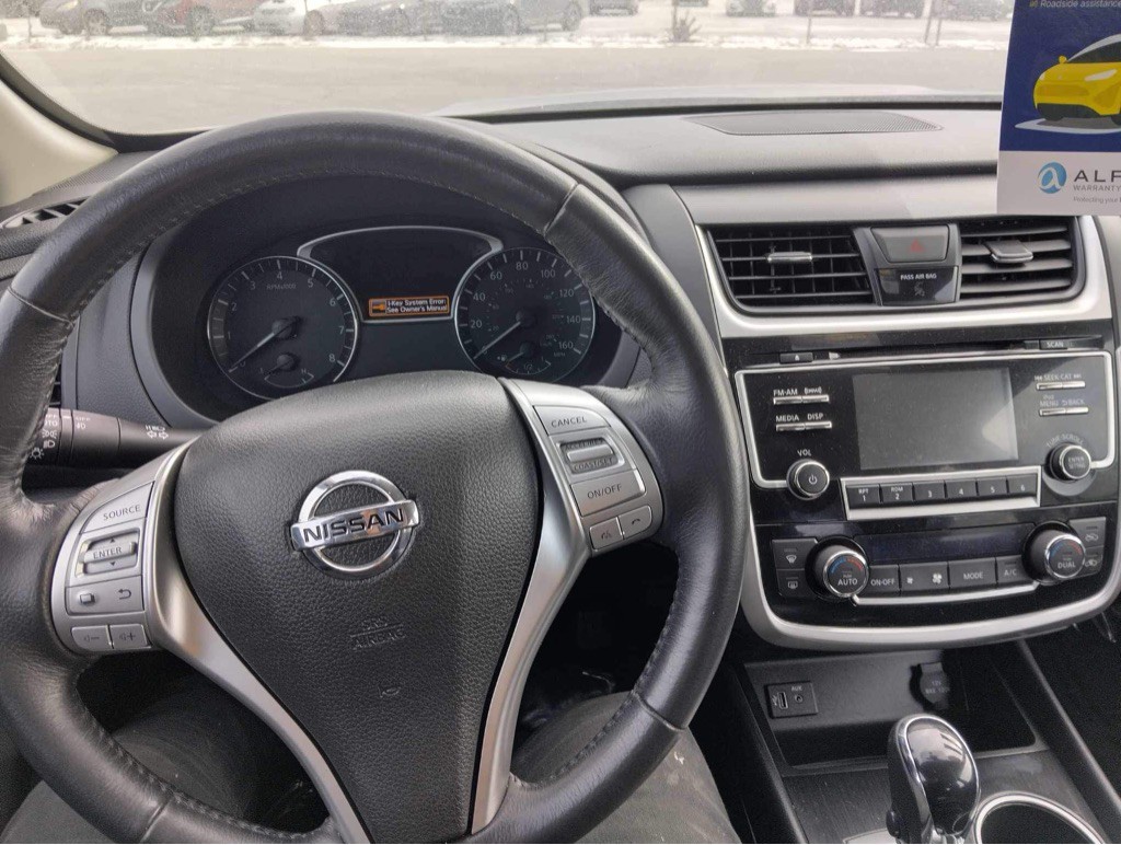2018 Nissan Altima Image 16